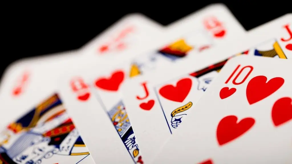 四支刀撲克入門指南:了解玩法、比牌與專有名詞